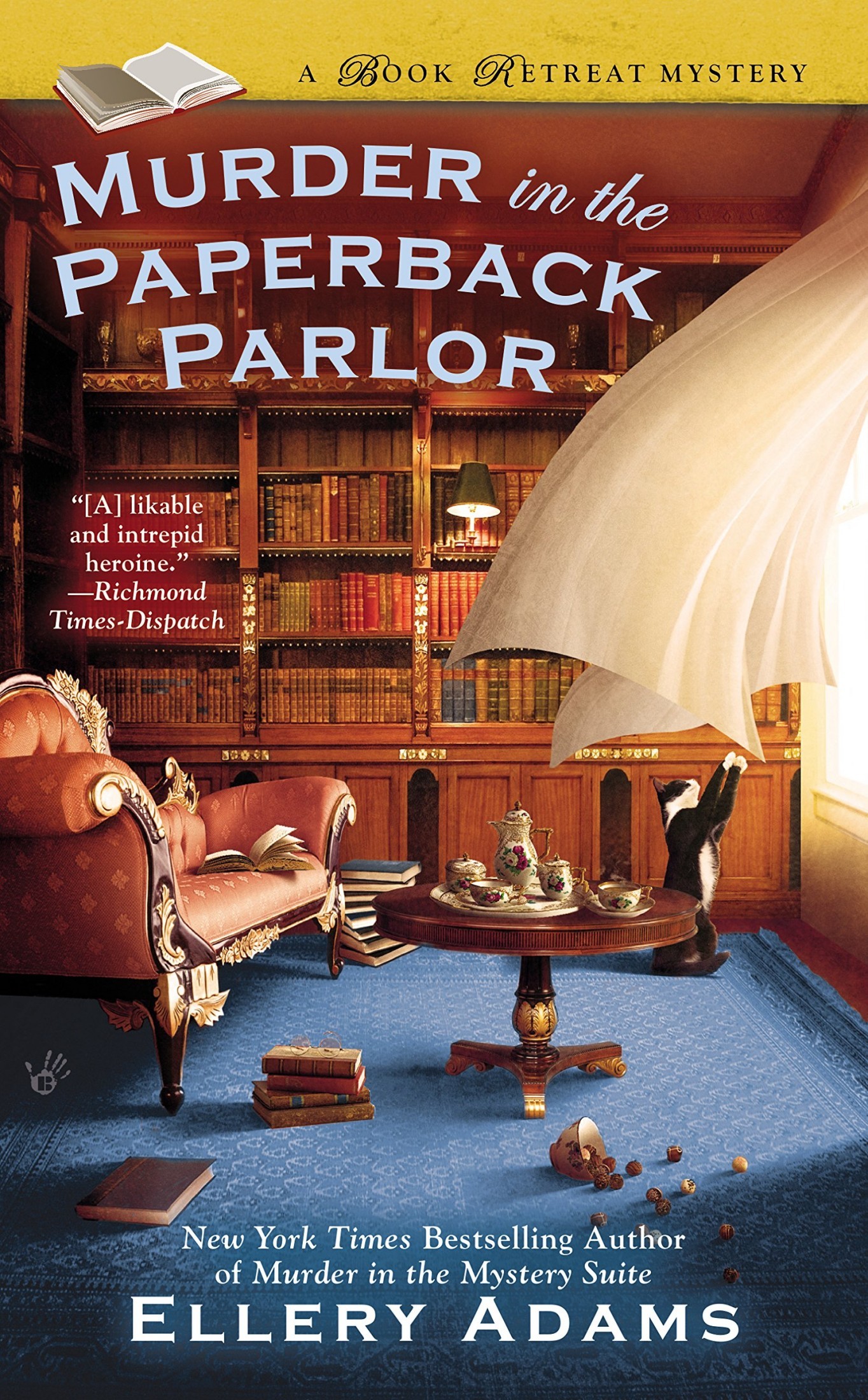 Murder in the Paperback Parlor